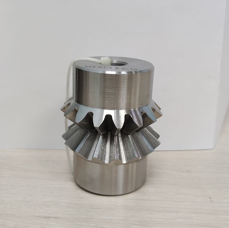 Коническая пара прямозубая (B) C27B301, передат. число=1:1, M=1,5, Z=30/30, EMT | ЕМТ