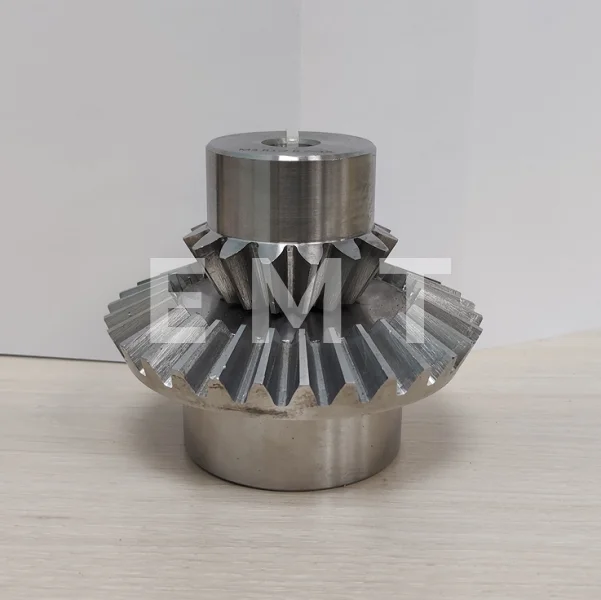 Коническая пара прямозубая (B) C30B240 передат. число=1:1,5, M=3, Z=16/24, EMT | ЕМТ